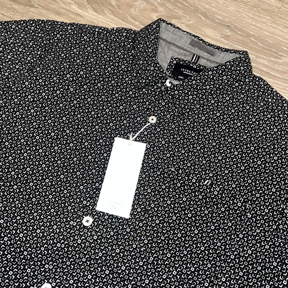 Level ten short sleeve button down shirt. Size L. NWT - Picture 2 of 5